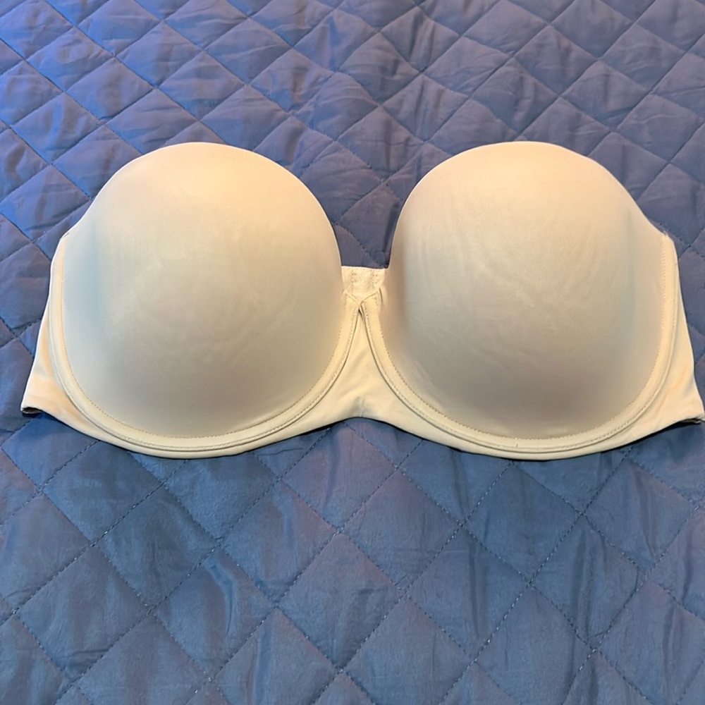 Cacique tan strapless bra. New without tags.